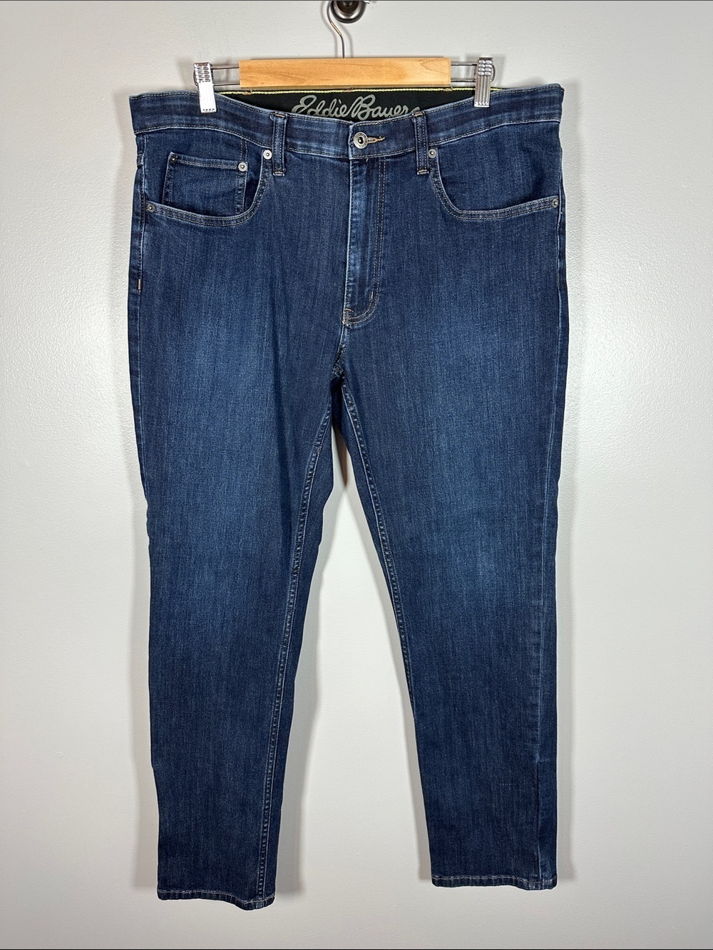 Eddie Bauer Specially Dyed Comfort Waist Straight Leg Jeans Men’s Size 38x32